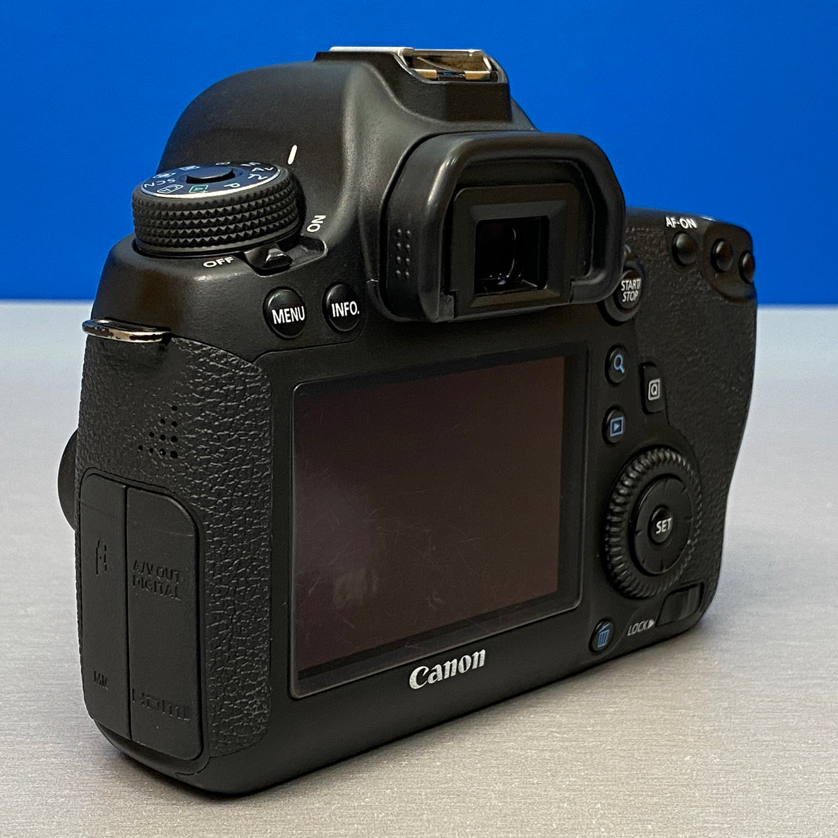 Canon EOS 6D (Corpo) - 20.2MP