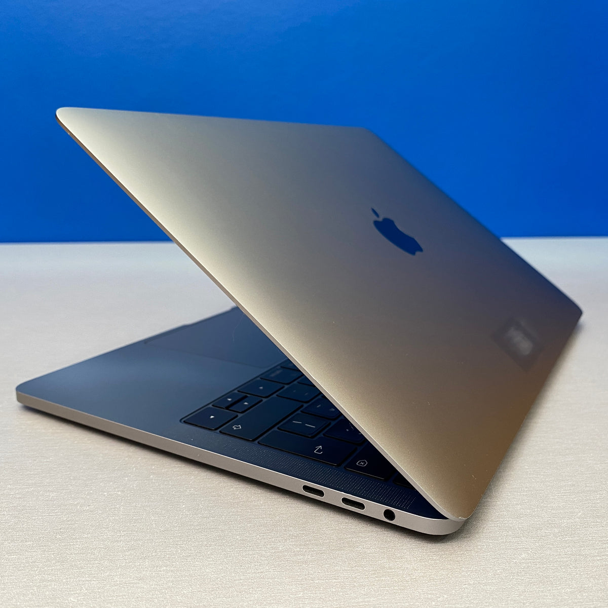 Apple MacBook Pro 13" Touch Bar - A1706 - Mid 2017 (i5/8GB/512GB SSD)