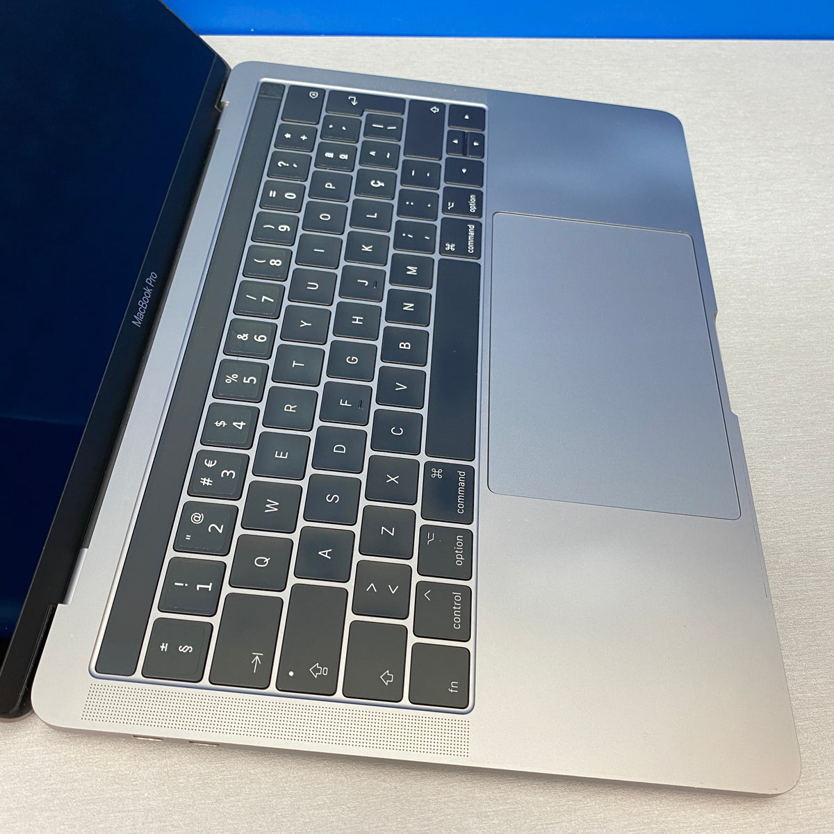 Apple MacBook Pro 13" Touch Bar - A1706 - Mid 2017 (i5/8GB/512GB SSD)