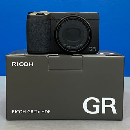 RICOH GR IIIx HDF (24.2MP) - NOVA