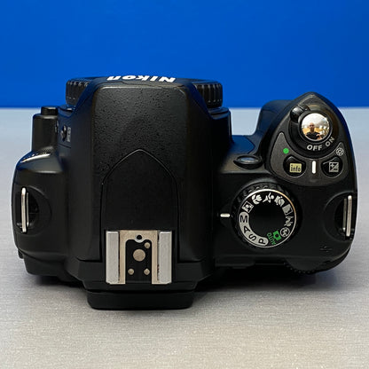 Nikon D40 (Corpo) - 6.1MP