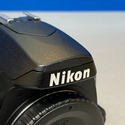 Nikon D40 (Corpo) - 6.1MP