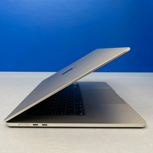 Apple MacBook Air 15.3" | 2025 | M4 10-Cores | 16GB | 512GB | Starlight