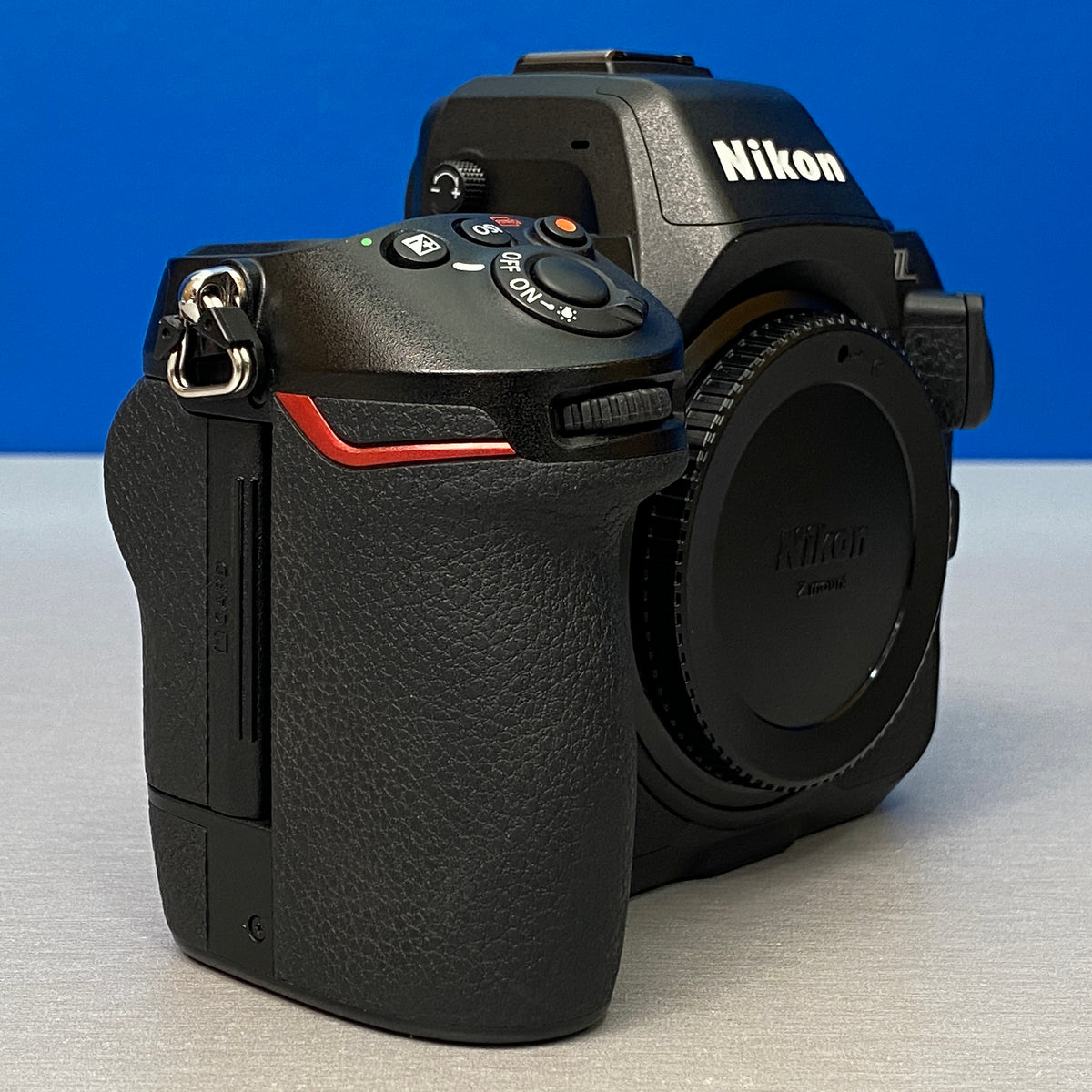 Nikon Z8 (Corpo) - 45.7MP