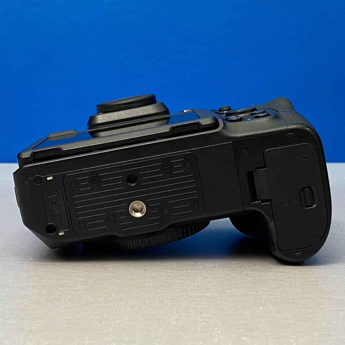 Nikon Z8 (Corpo) - 45.7MP