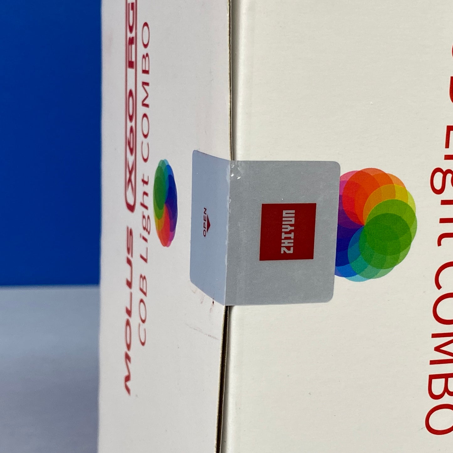 Zhiyun Molus X60 RGB COB Light Combo | NOVO