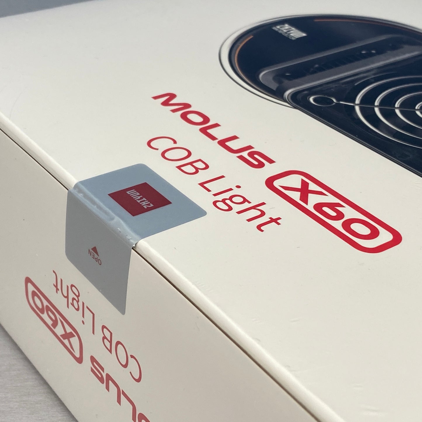 Zhiyun Molus X60 COB Light | 60W | NOVO