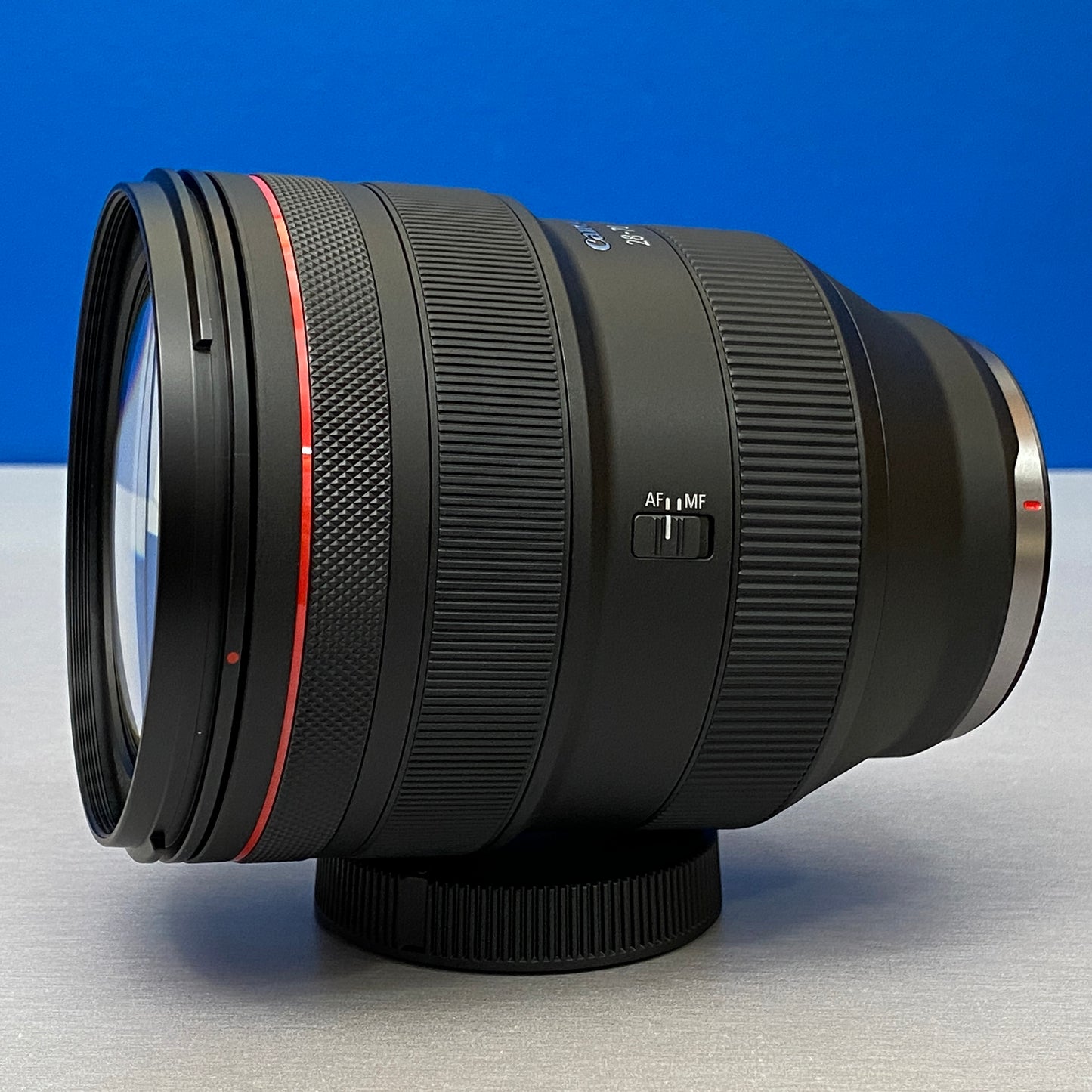 Canon RF 28-70mm f/2 L USM | NOVA