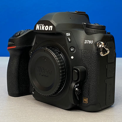 Nikon D780 (Corpo) - 24.5MP