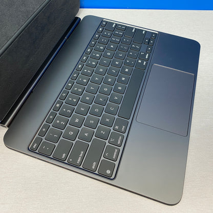 Capa Teclado US | Apple Magic Keyboard iPad Pro 13" (M4 | M5)