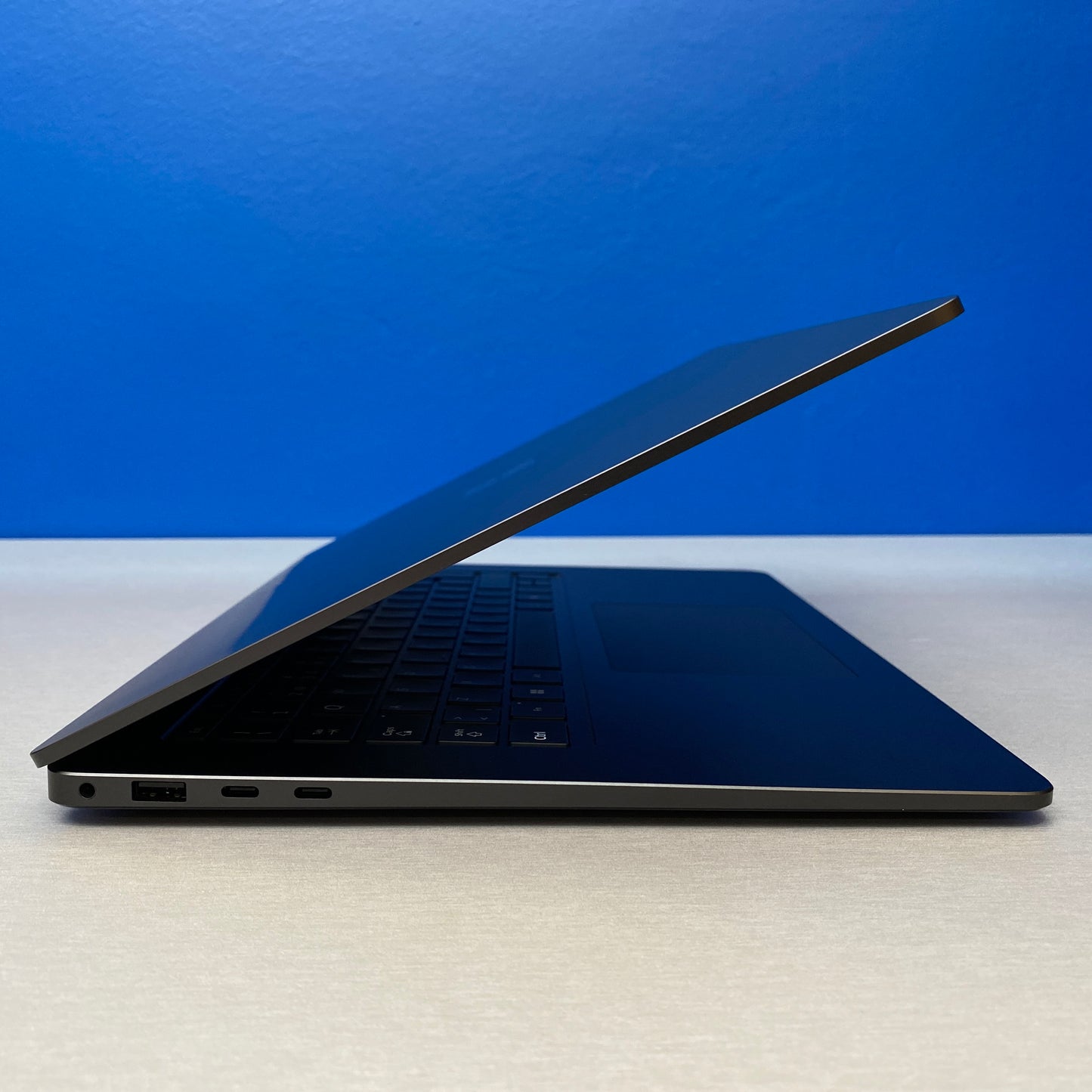 Microsoft Surface Laptop 7 - 15" (Snapdragon X Elite X1E 12-Cores/16GB/512GB)