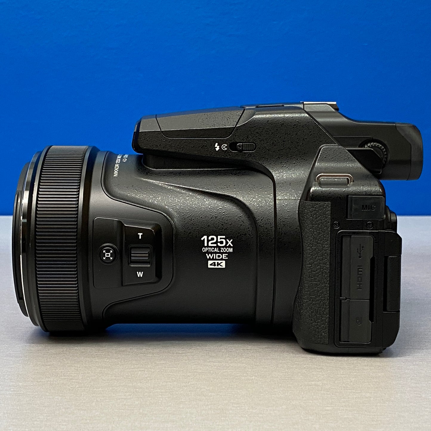 Nikon Coolpix P1000 (16MP - 125x Optical Zoom)