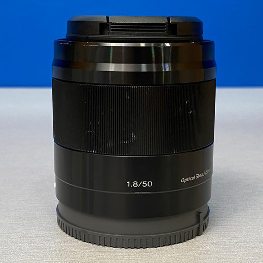 Sony E 50mm f/1.8 OSS