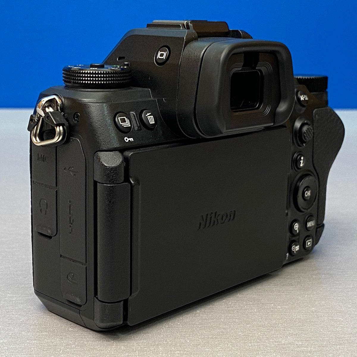 Nikon Z6 III (Corpo) - 24.5MP