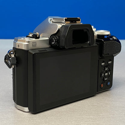 Olympus OM-D E-M10 Mark III (Corpo) - 16.1MP