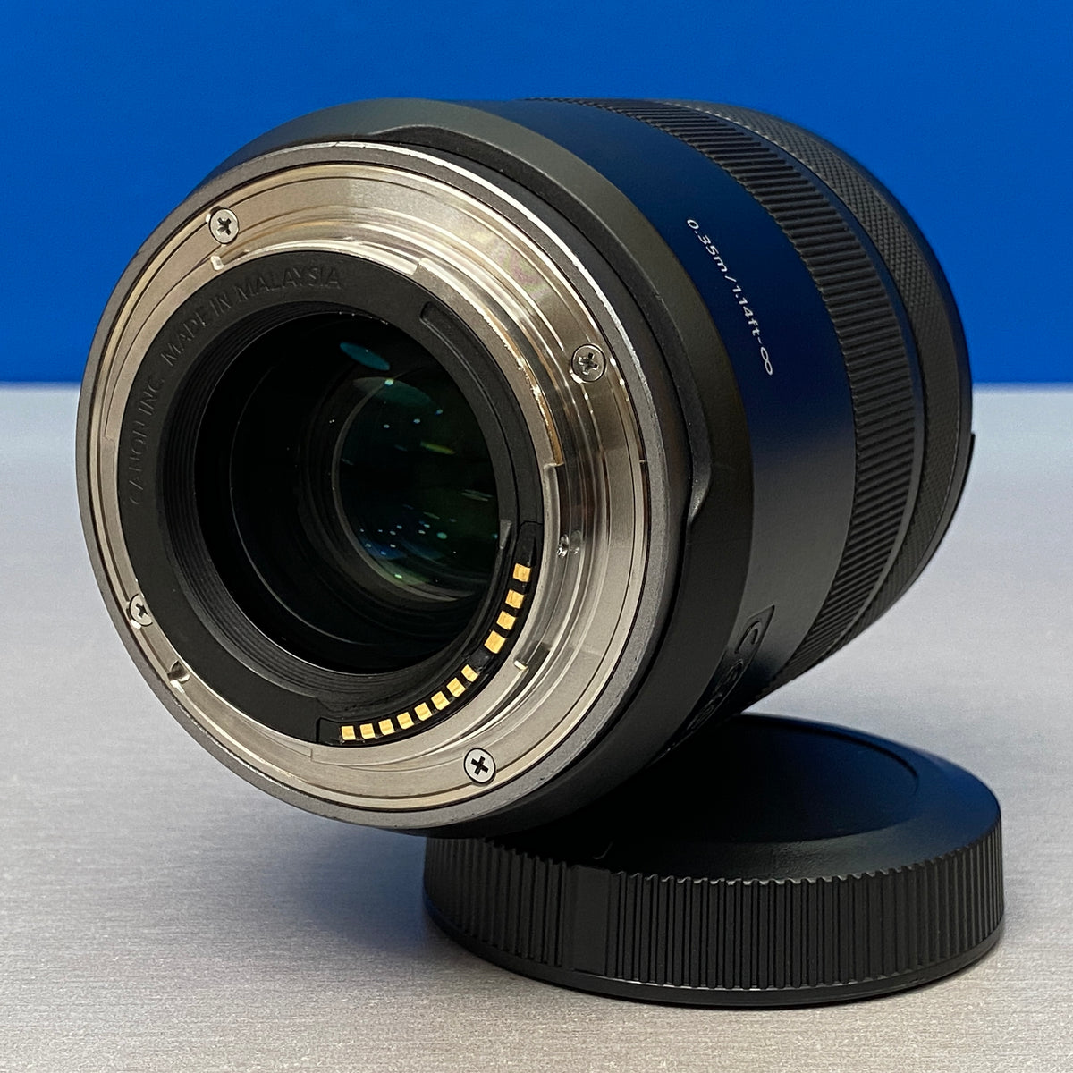 Canon RF 85mm f/2 Macro IS STM