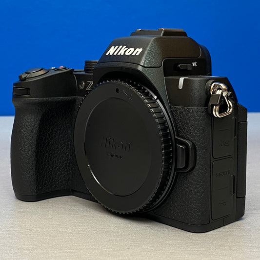 Nikon Z50 II (Corpo) - 20.9MP - NOVA