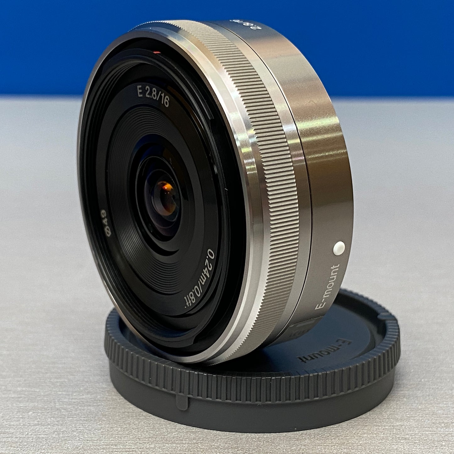Sony E 16mm f/2.8