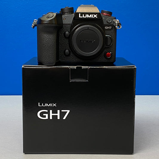 Panasonic Lumix GH7 (Corpo) - 25.2MP | NOVA