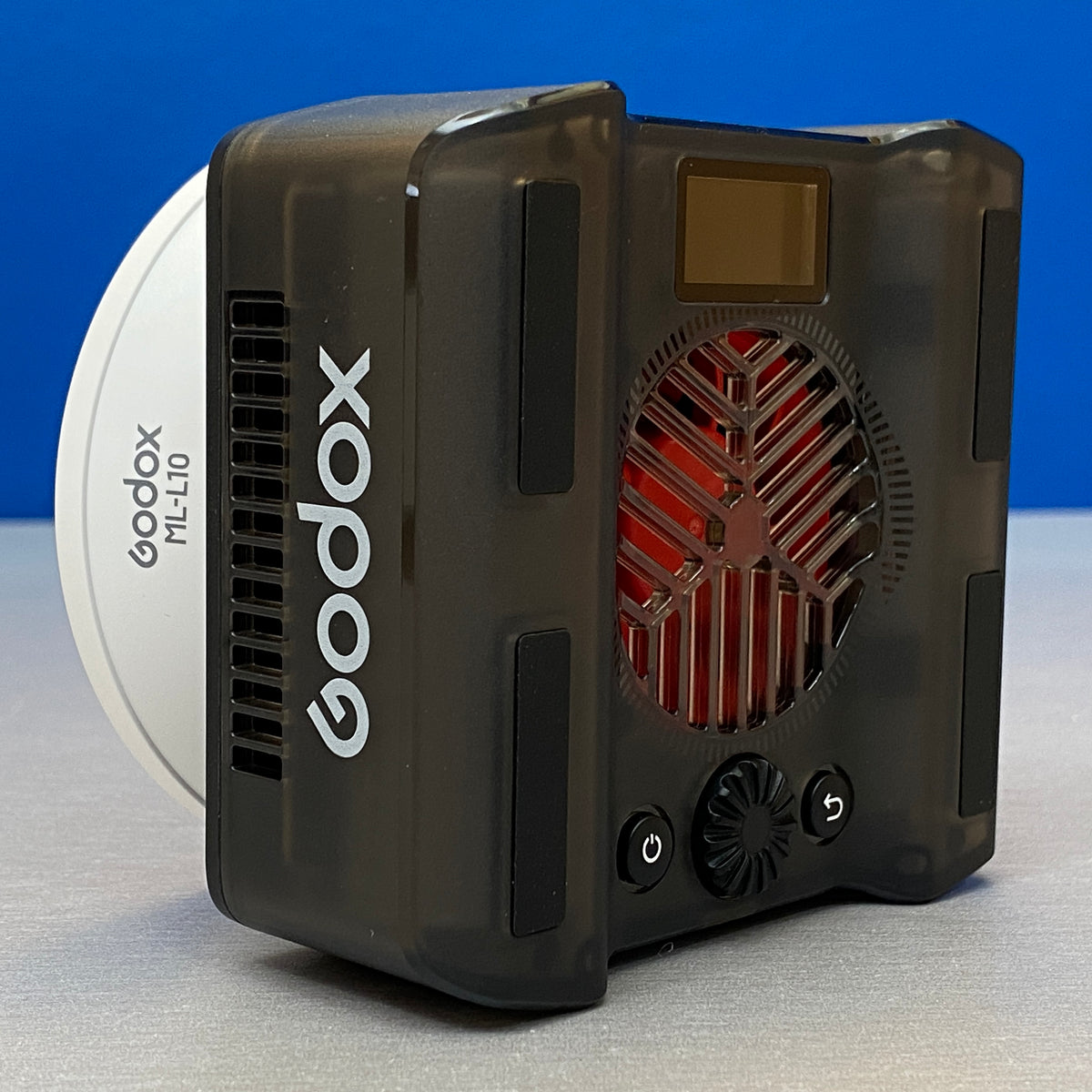 Godox ML40R | Full Color RGB Video Light | NOVO