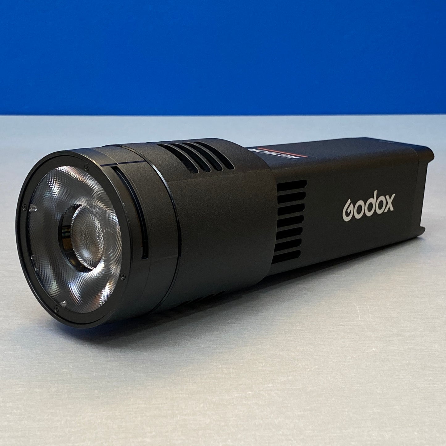 Godox RS100R | Full Color RGB Video Light | 100W | NOVO