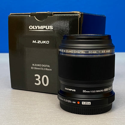 Olympus M.Zuiko Digital 30mm f/3.5 Macro