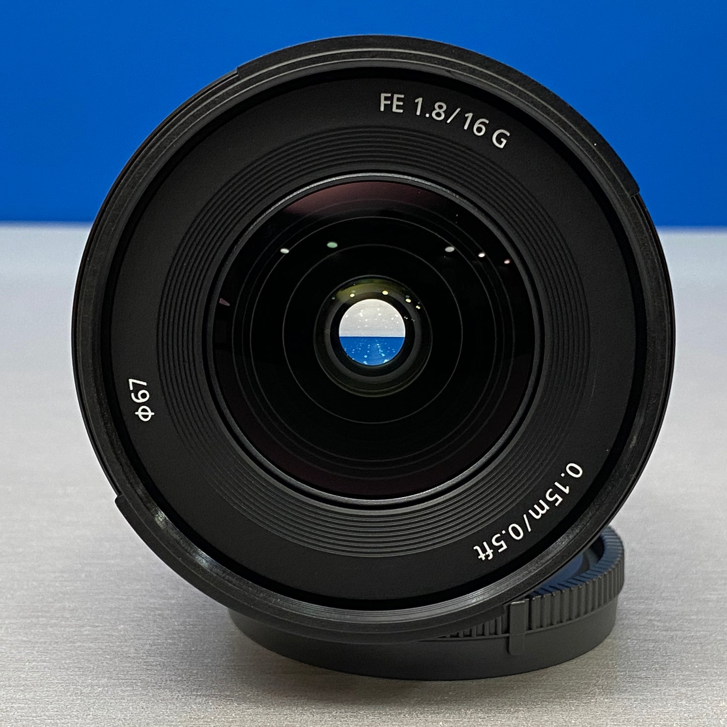 Sony FE 16mm f/1.8 G