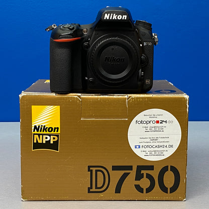 Nikon D750 (Corpo) - 24.3MP