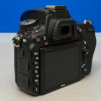 Nikon D750 (Corpo) - 24.3MP