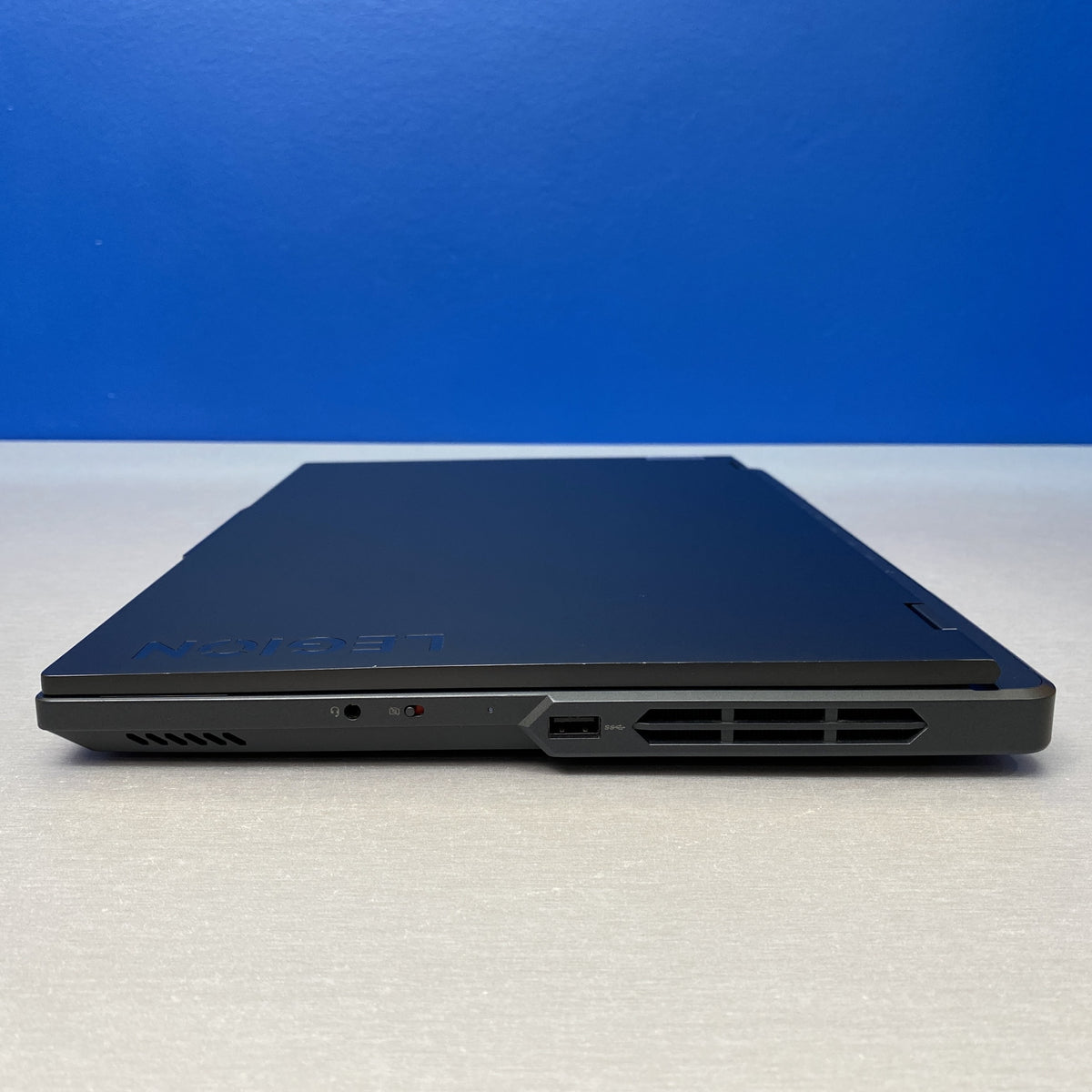 Lenovo Legion Pro 5 16ARX8 | 16" WQXGA 240Hz | Ryzen 9 7945HX | 32GB | 1TB | RTX 4070 8GB