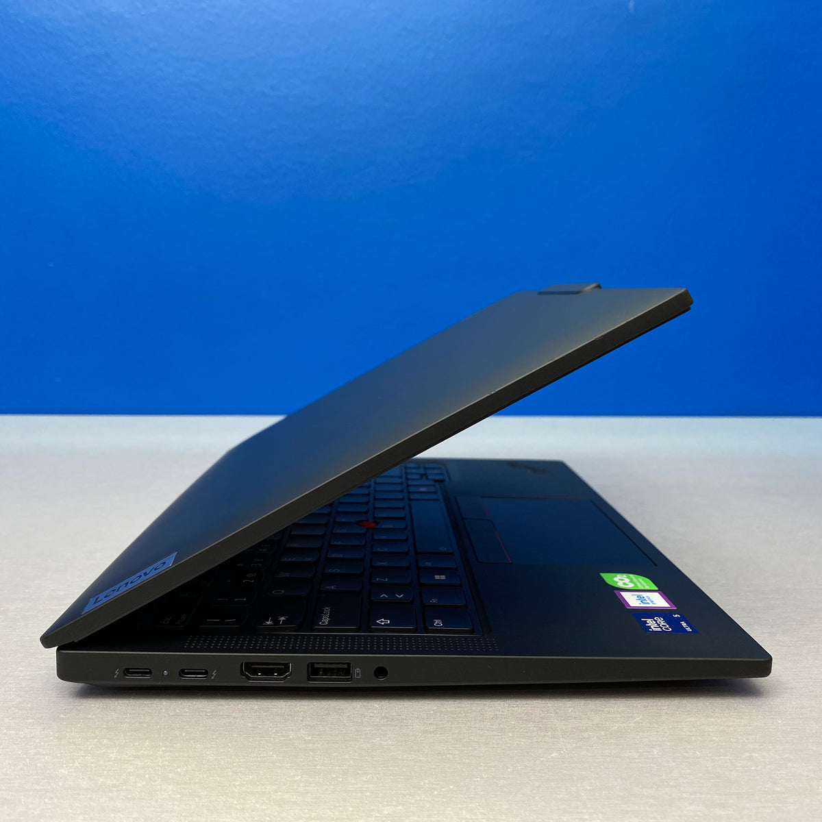 Lenovo ThinkPad T14 Gen5 | 14" FHD+ | Ultra 5 125U | 16GB | 512GB SSD