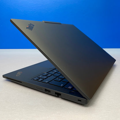 Lenovo ThinkPad T14 Gen5 | 14" FHD+ | Ultra 5 125U | 16GB | 512GB SSD