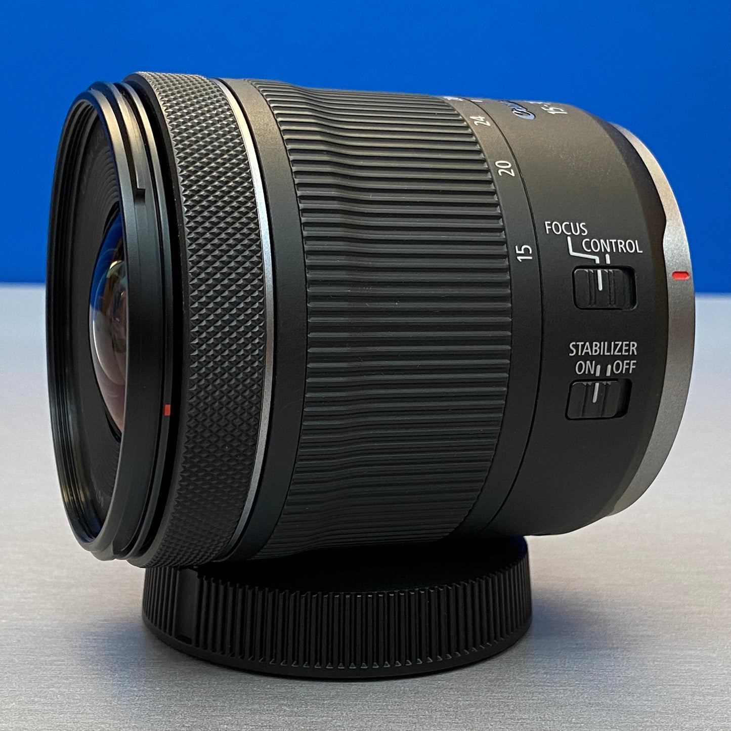 Canon RF 15-30mm f/4.5-6.3 IS STM