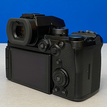 Panasonic Lumix DC-S5 IIX (Corpo) - 24.2MP
