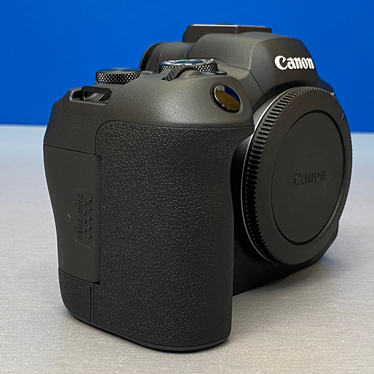 Canon EOS R6 Mark II (24.2MP) + RF 24-105mm f/4 L IS USM | NOVA