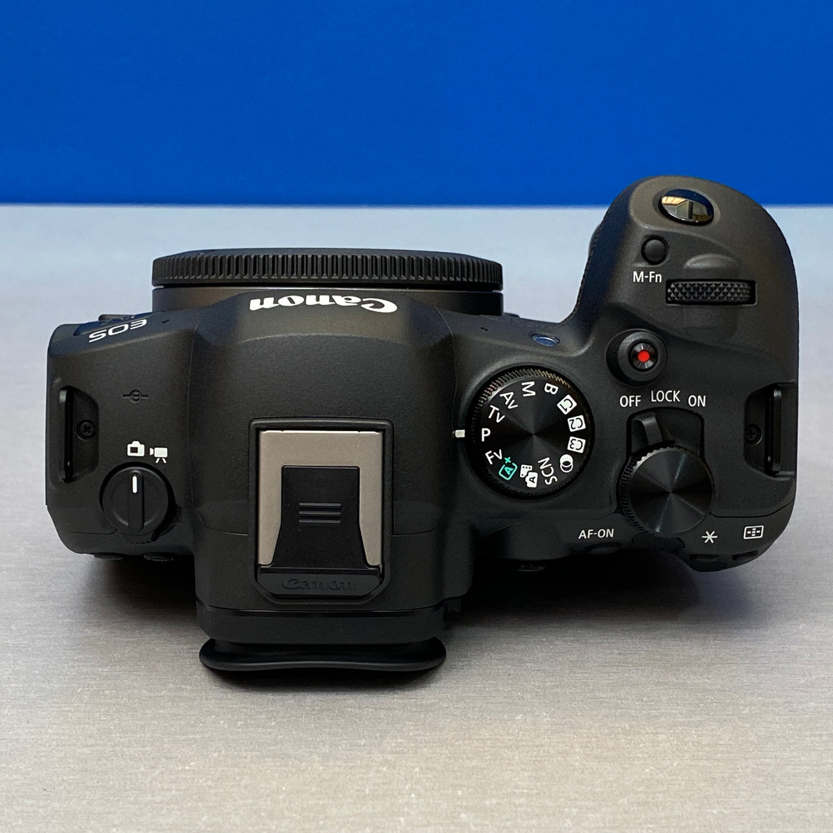Canon EOS R6 Mark II (24.2MP) + RF 24-105mm f/4 L IS USM | NOVA