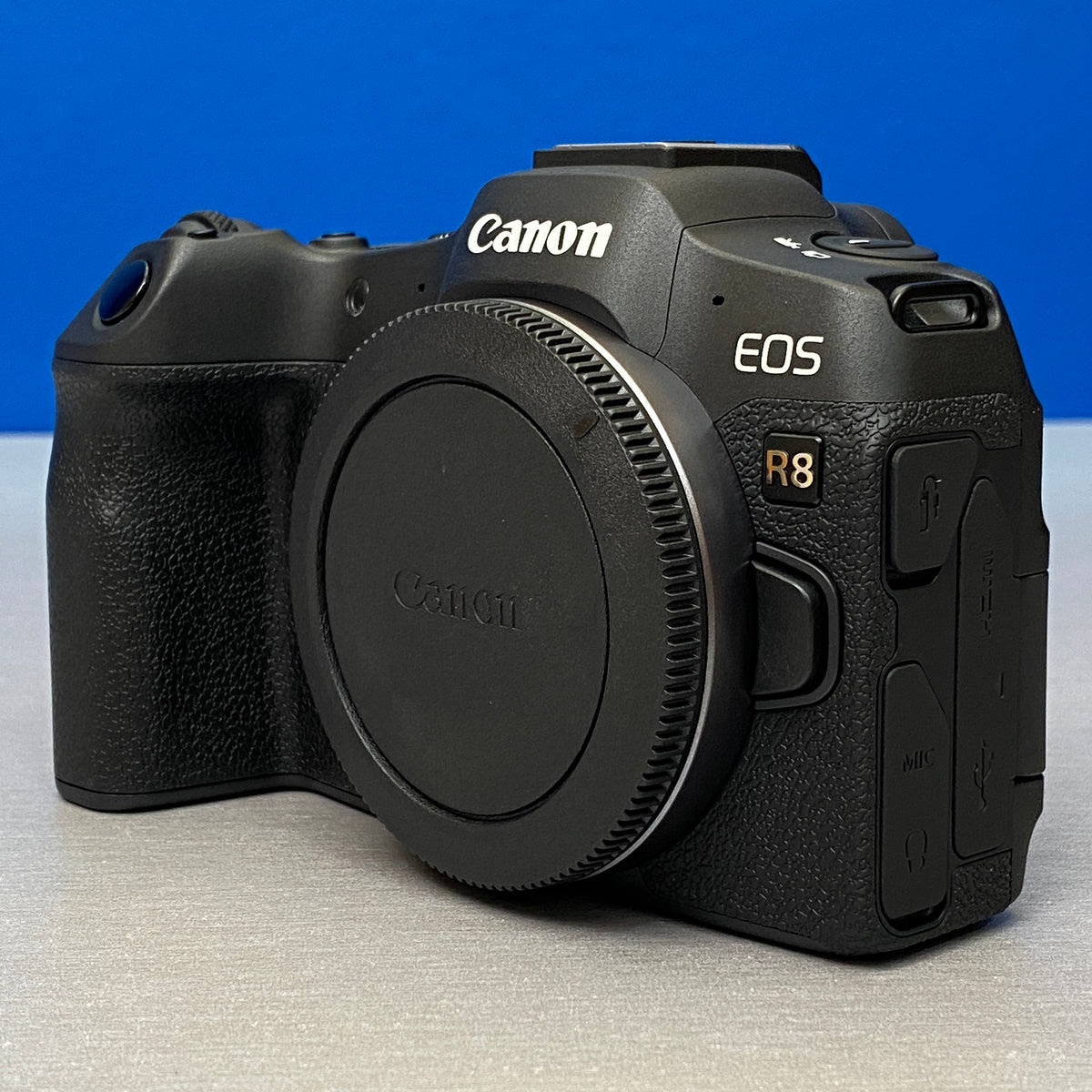Canon EOS R8 (24.2MP) + RF 24-105mm f/4-7.1 IS STM | NOVA