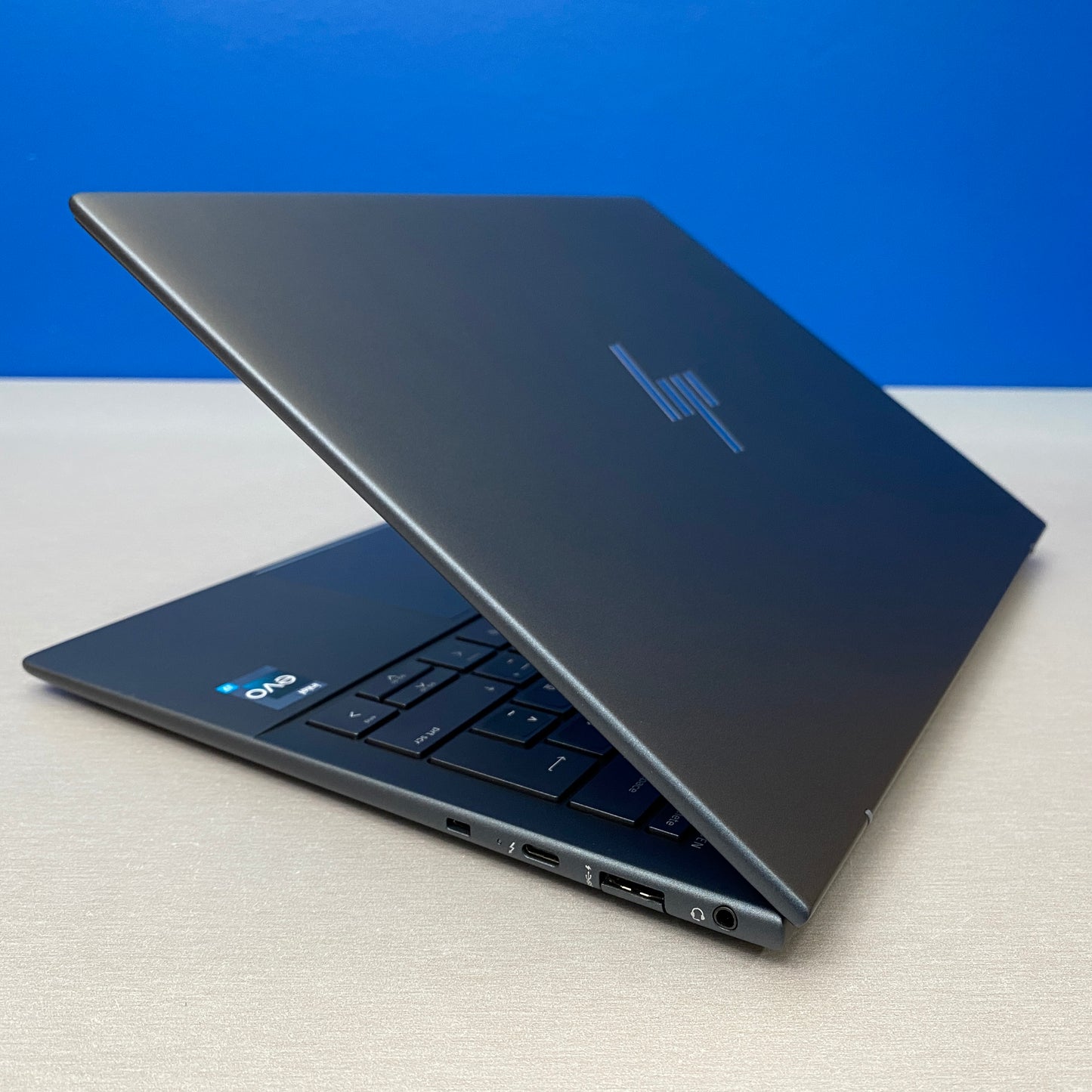 HP Elite Dragonfly G3 | 13.5" IPS WUXGA+ | i7-1255U | 16GB | 512GB | 990g