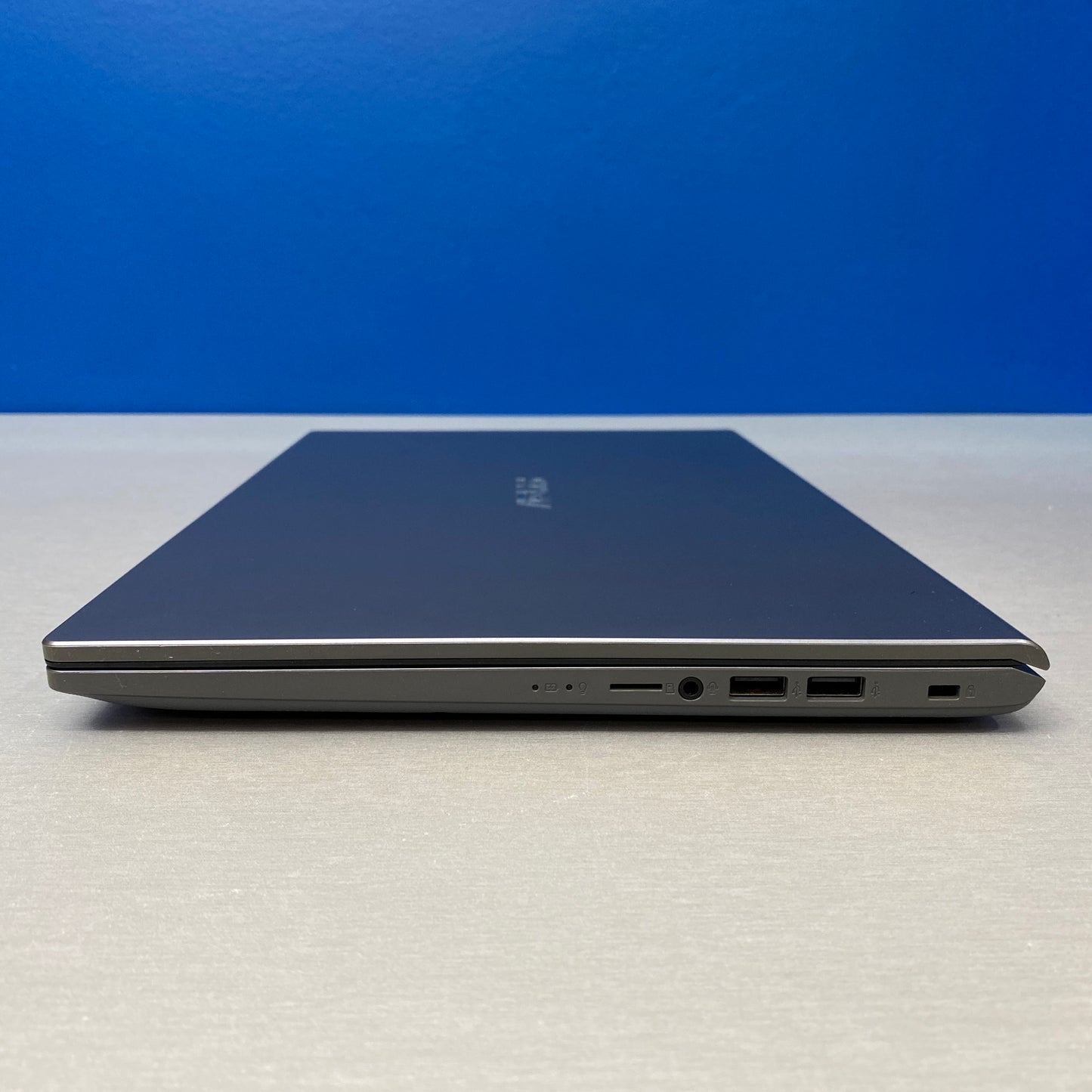 ASUS VivoBook F509FB | 15.6" HD | i5-8265U | 8GB | 256GB | GeForce MX110 2GB