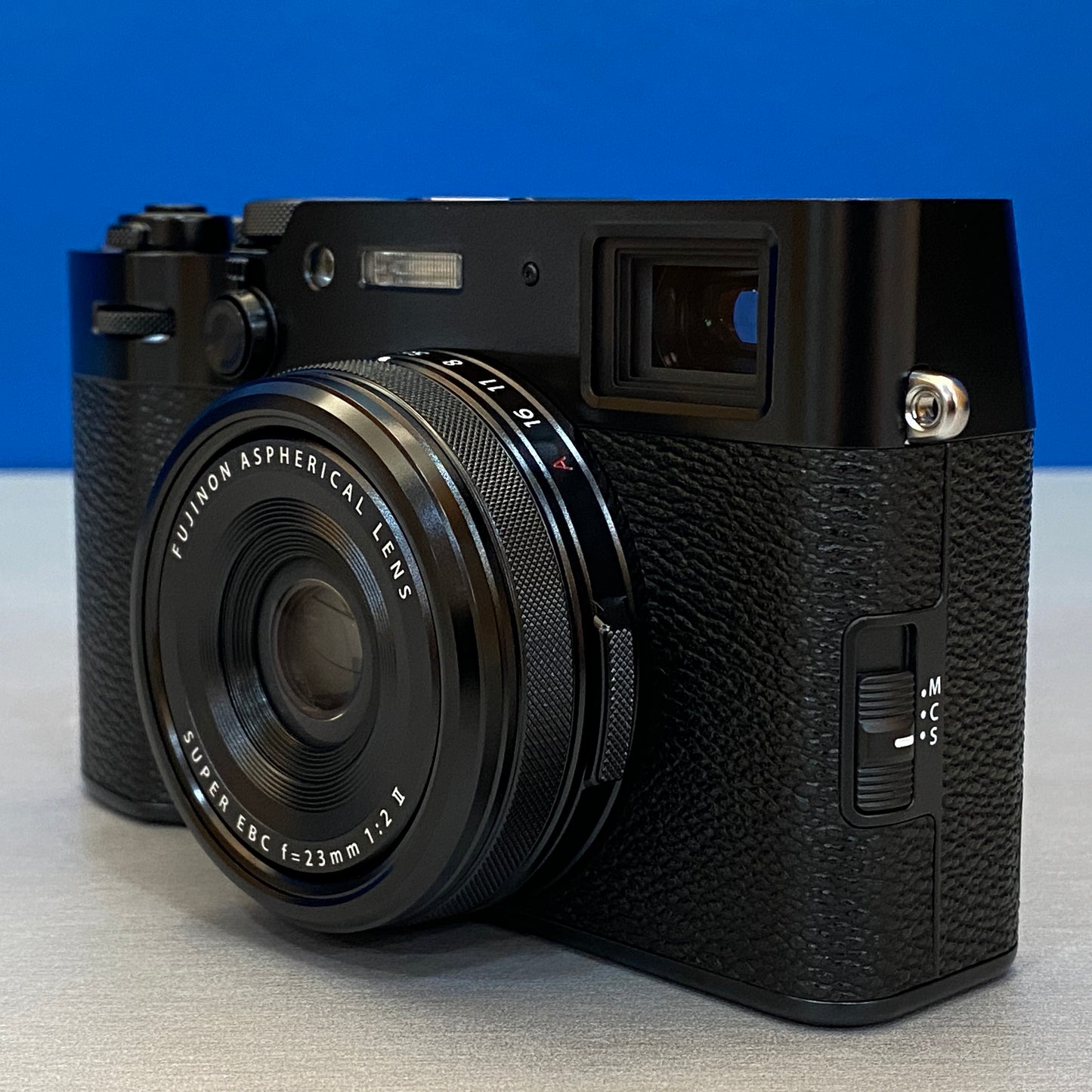 Fujifilm X100VI (40.2MP) | NOVA