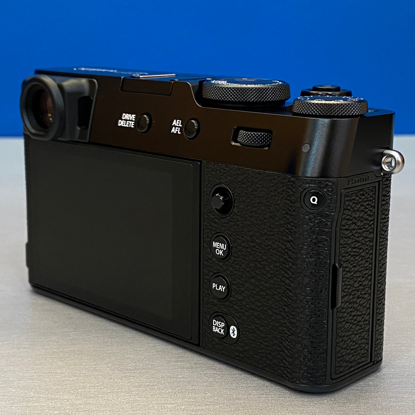 Fujifilm X100VI (40.2MP) | NOVA