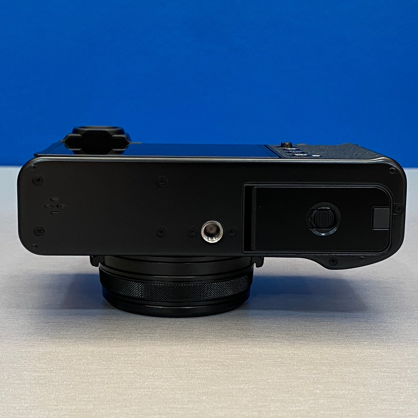 Fujifilm X100VI (40.2MP) | NOVA