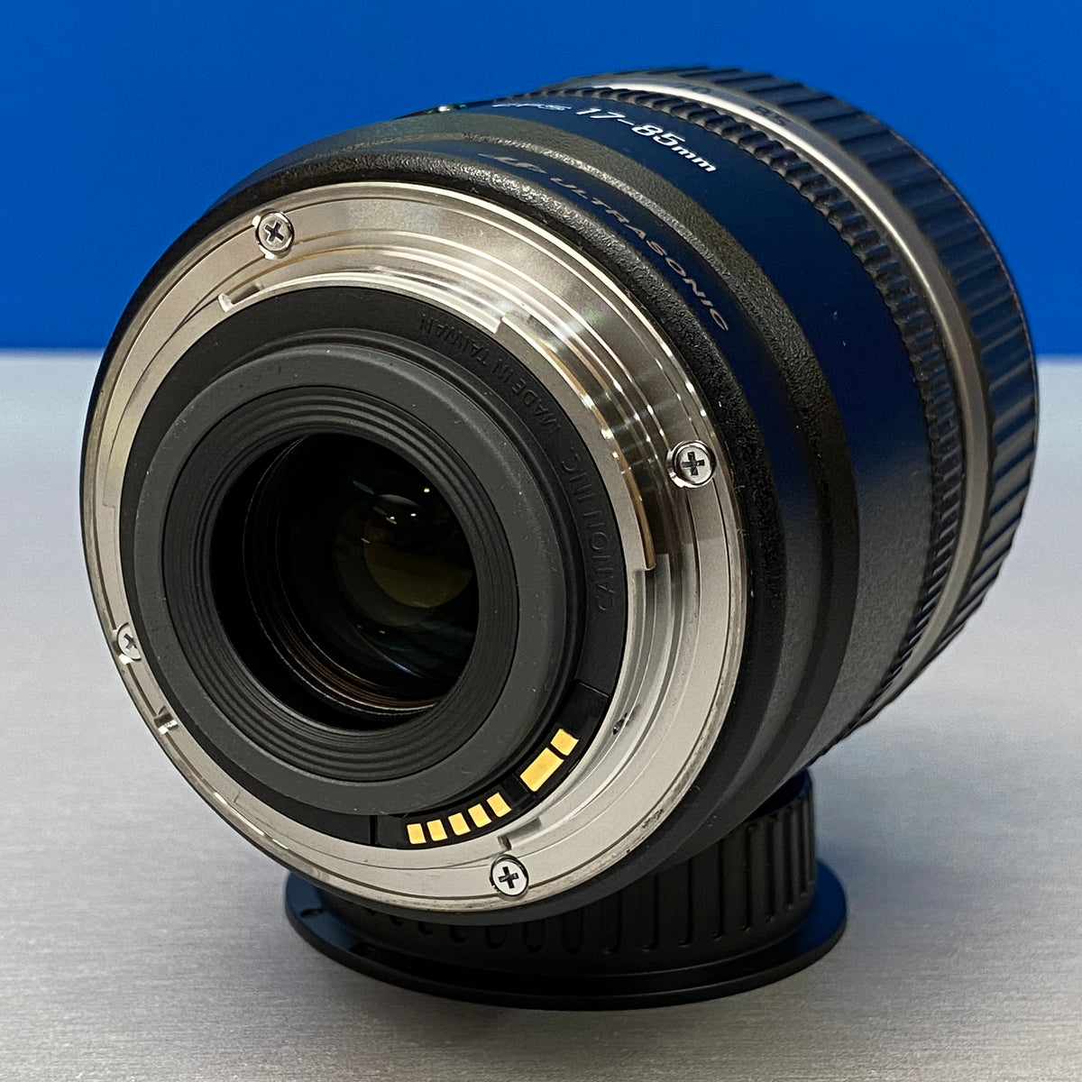 Canon EF-S 17-85mm f/4-5.6 IS USM