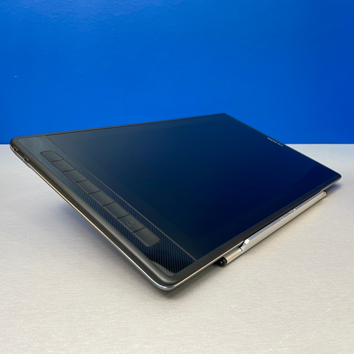 Mesa Digitalizadora | HUION Kamvas Pro 16 2.5K | QLED