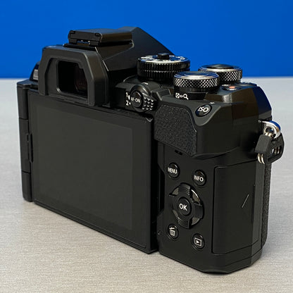OM System OM-5 Mark II (Corpo) - 20.4MP | NOVA