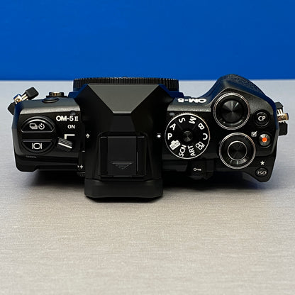 OM System OM-5 Mark II (Corpo) - 20.4MP | NOVA