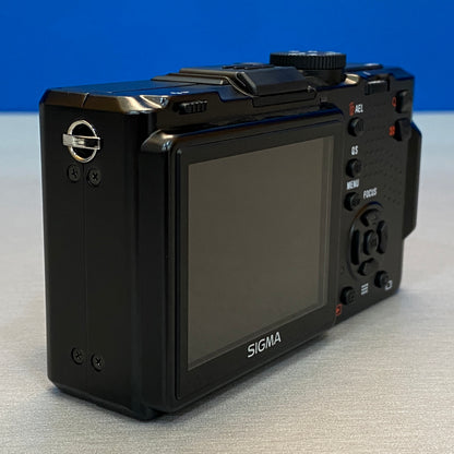 Sigma DP1x (14MP - 28mm f/4) - NOVA