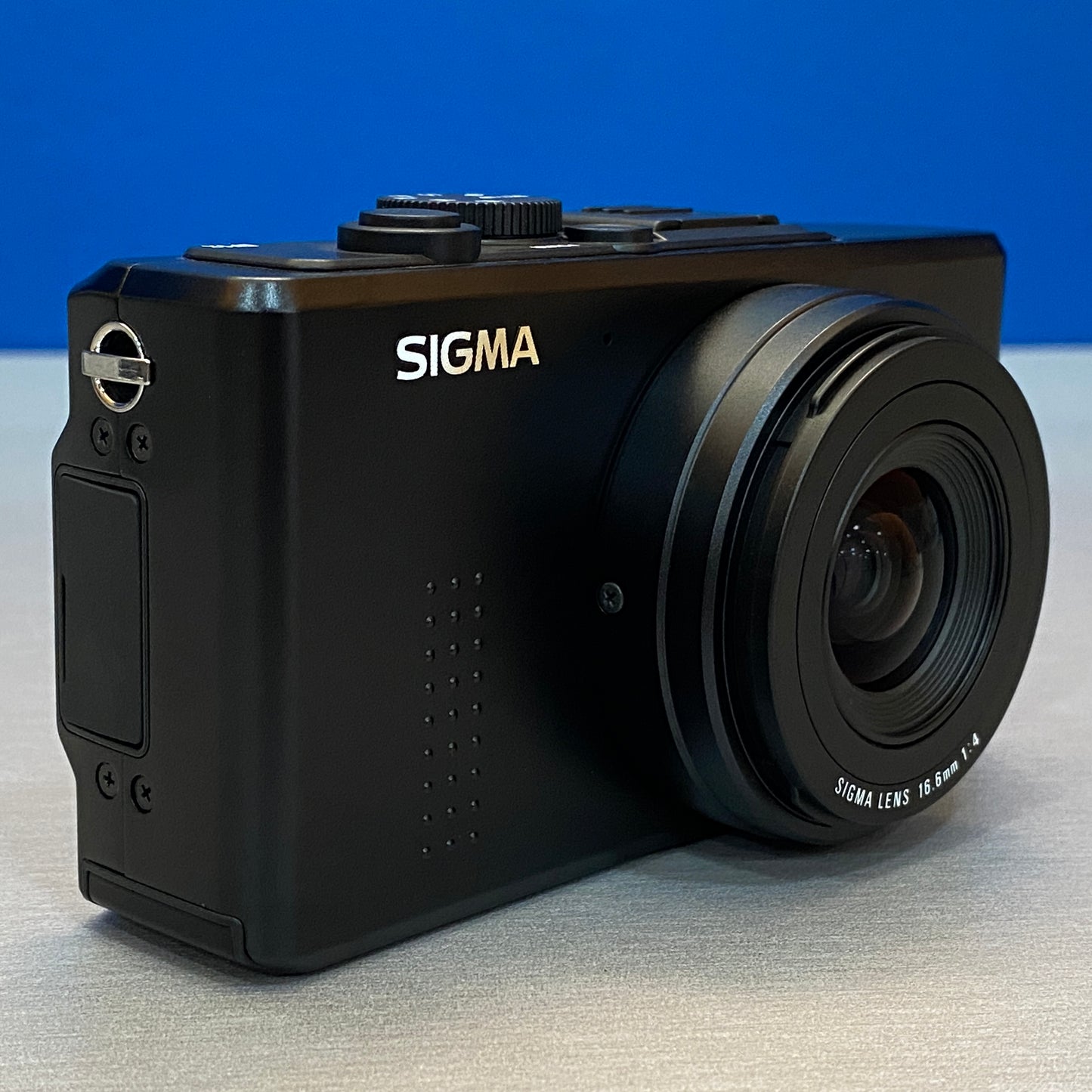 Sigma DP1x (14MP - 28mm f/4) - NOVA