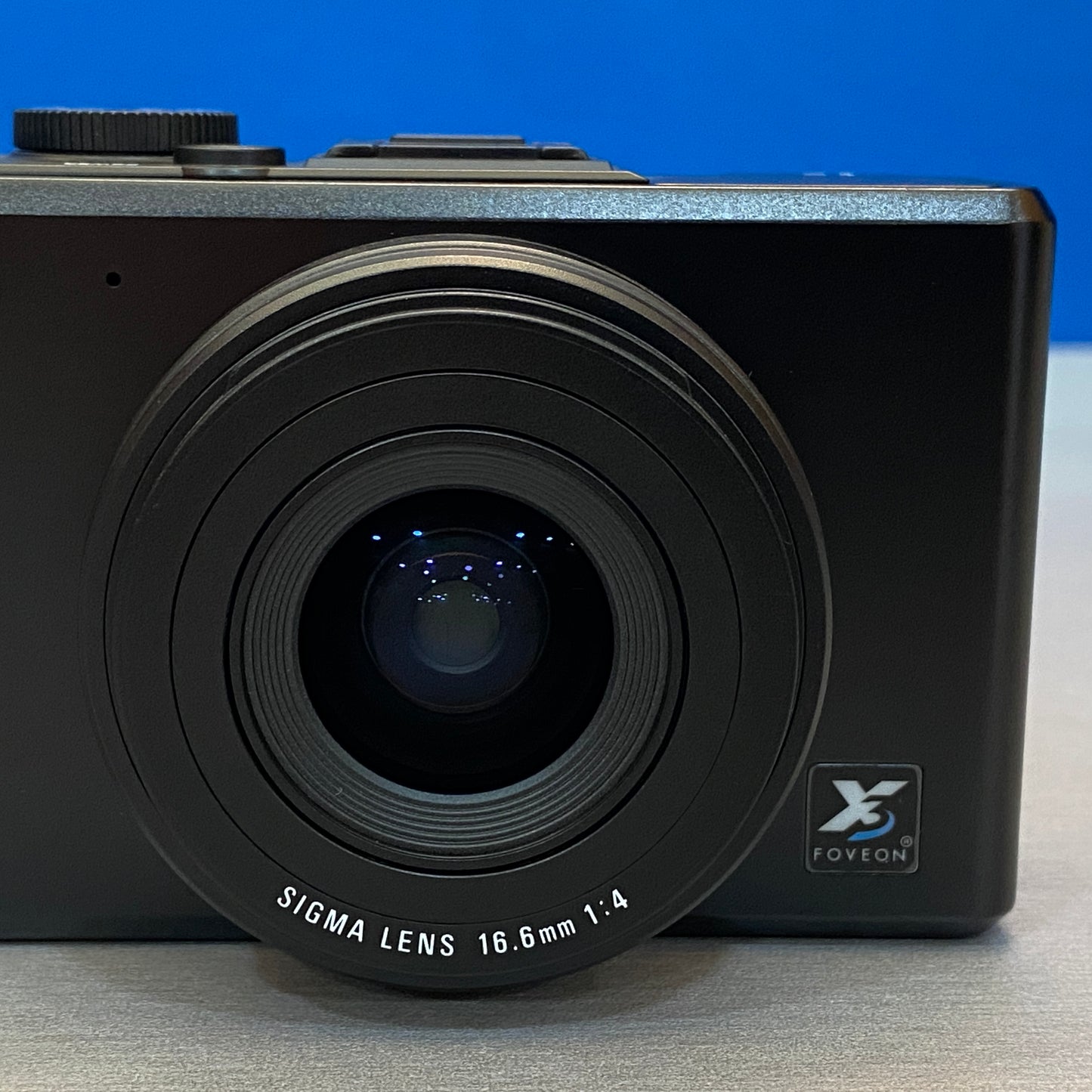 Sigma DP1x (14MP - 28mm f/4) - NOVA