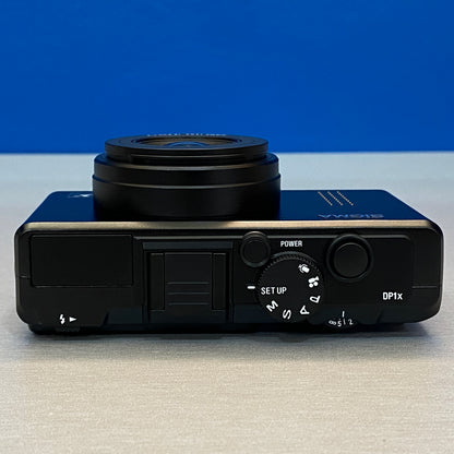 Sigma DP1x (14MP - 28mm f/4) - NOVA